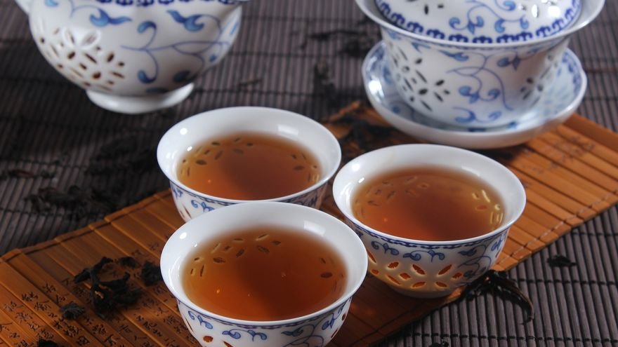Té rojo o té verde, ¿Cuál es mejor para adelgazar?