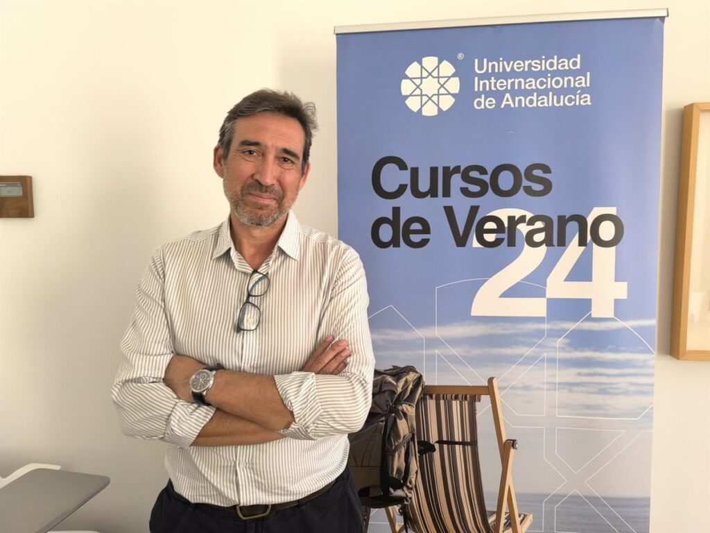 Médico señala la falta de formación en salud pública, clave para un sistema sanitario “más eficiente y sostenible”