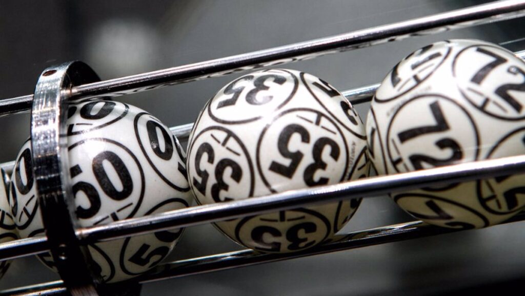 Los chicos jóvenes juegan más a las apuestas deportivas y las chicas al bingo